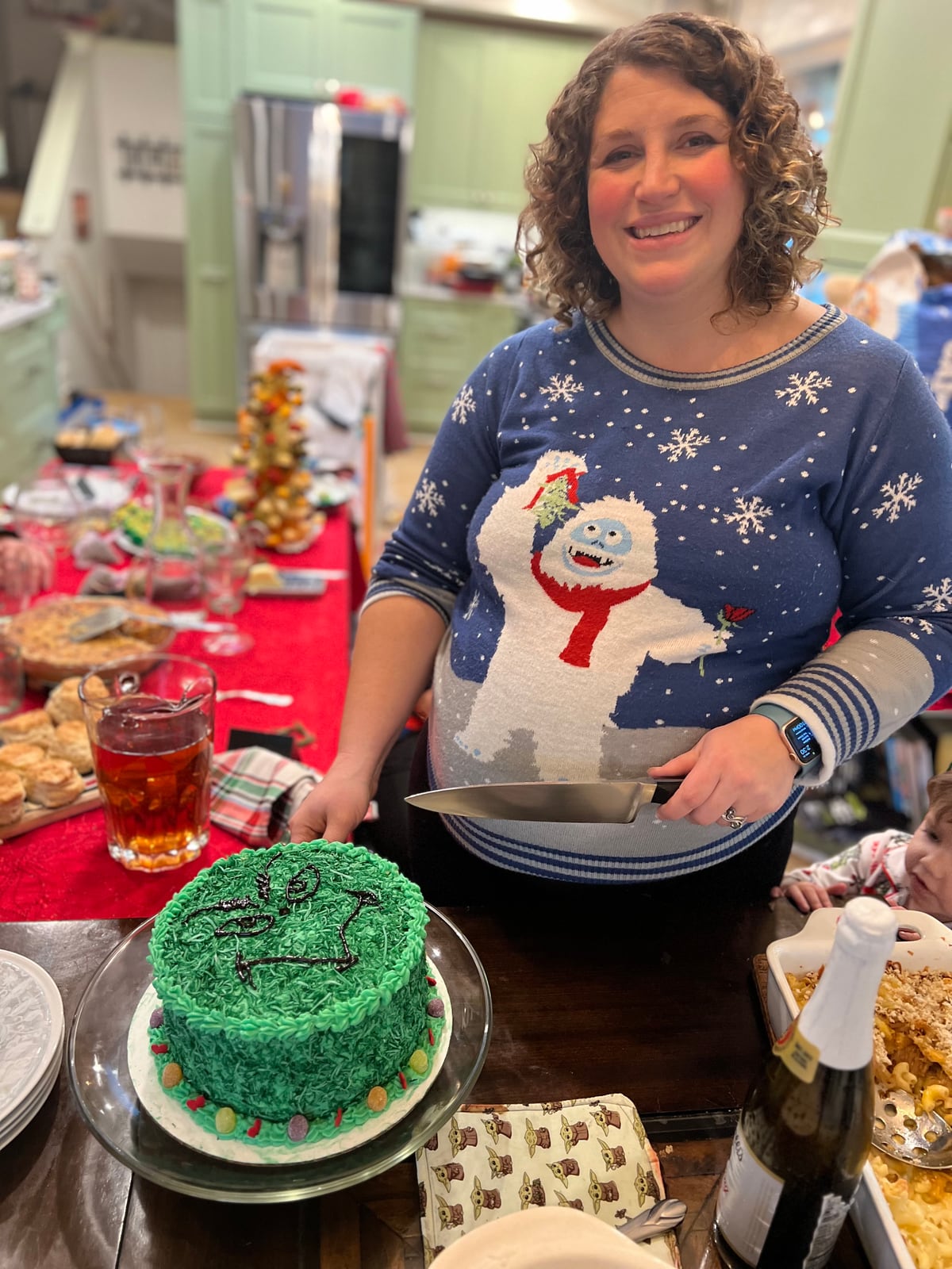 Catherine and the Grinch cake