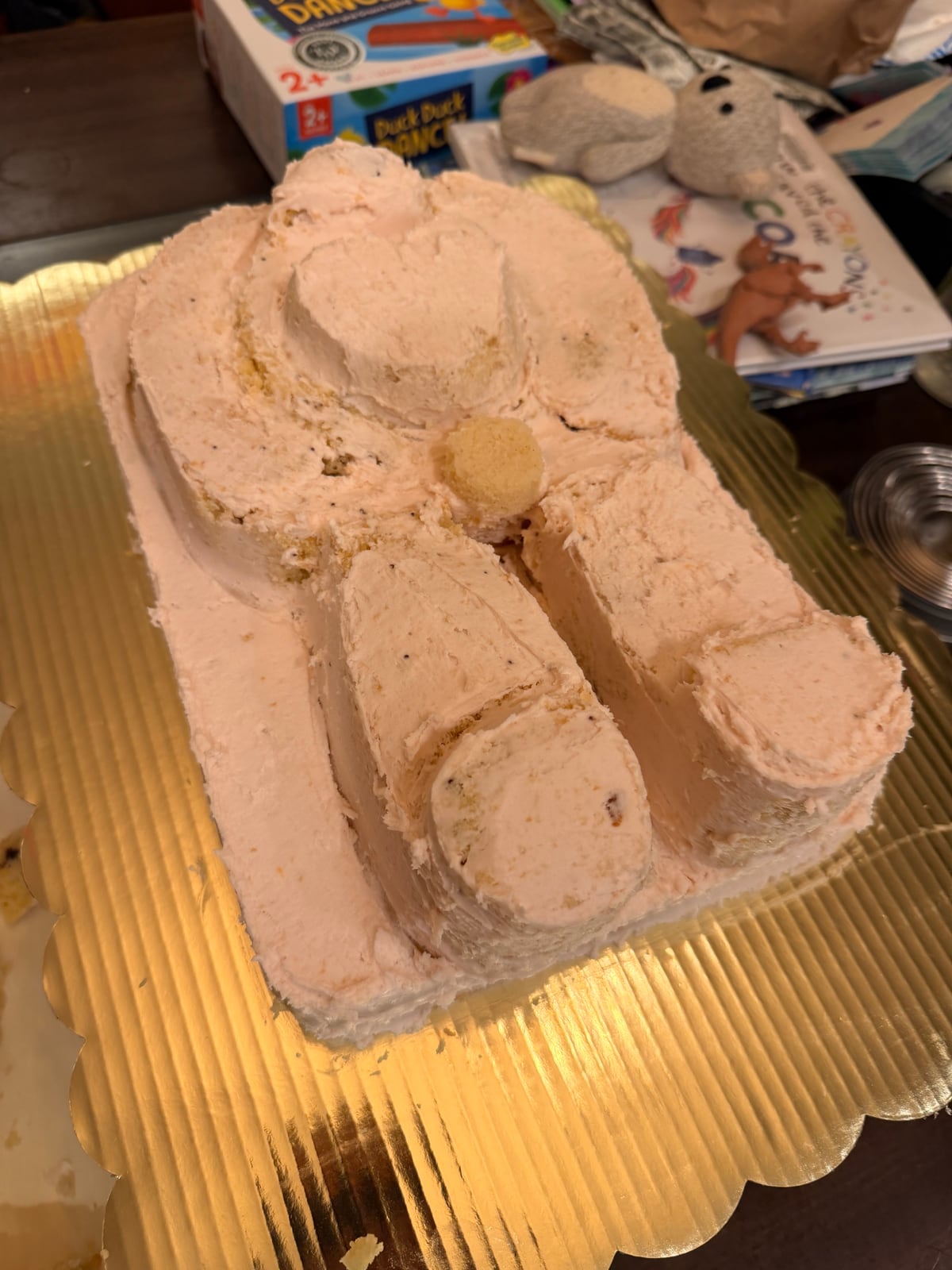 Shaped cake, crumb coat on