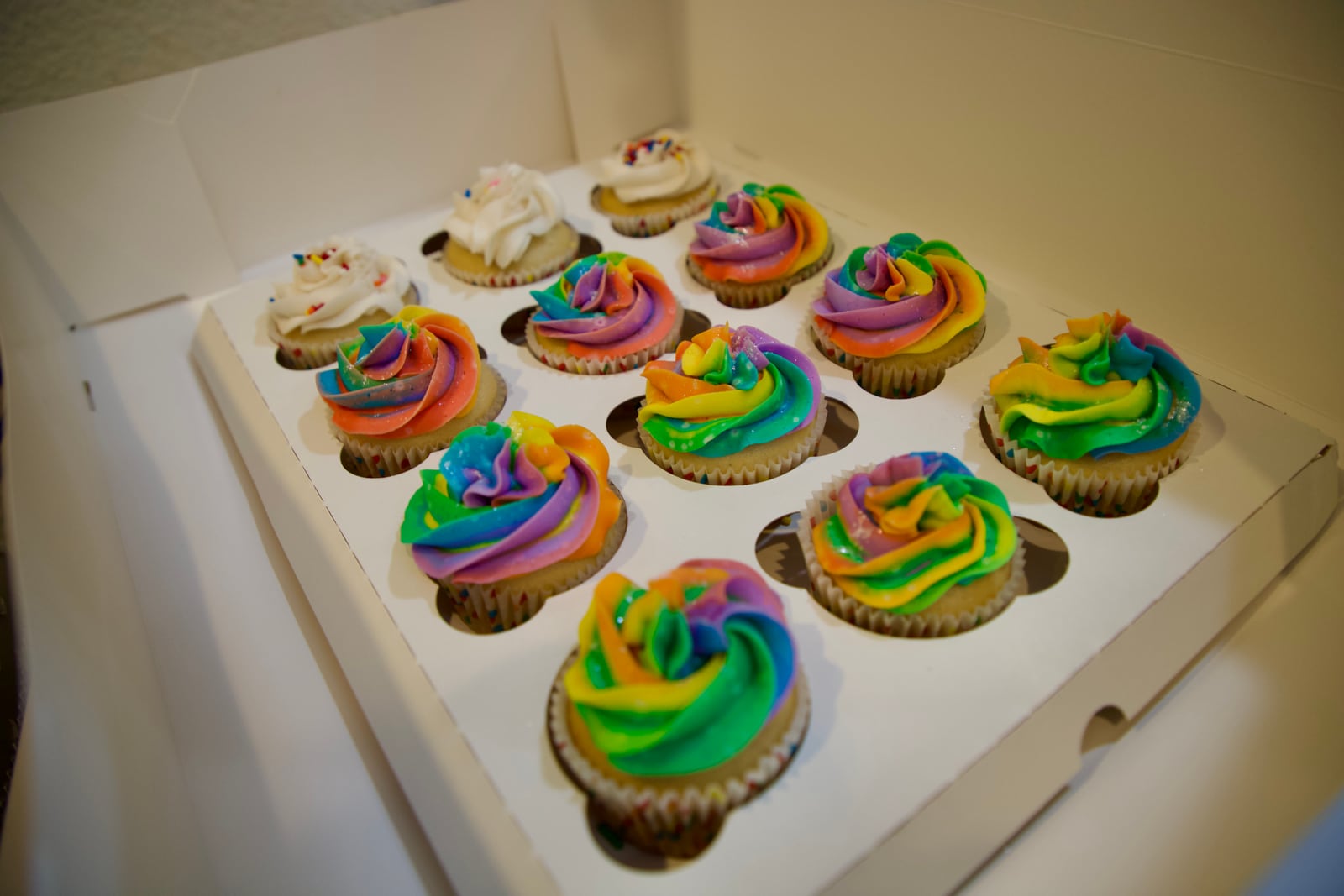 Rainbow swirl cupcakes